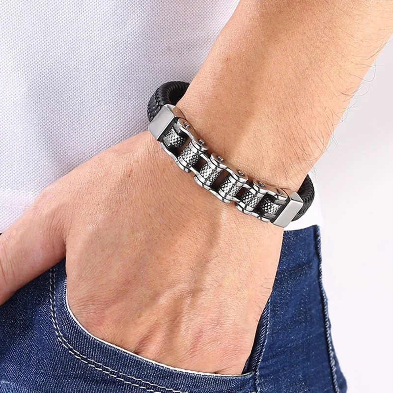 Classic Leather Bracelet Men Locomotive Chain Stainless Steel Punk Magnetic Clasp Bangles for Friend Gift Charm Jewelry SP1555