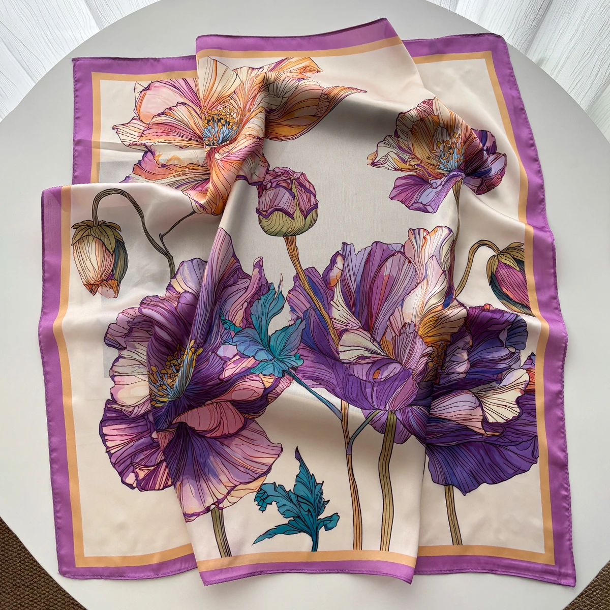 

Элегантный шелковый платок с цветочным узором для женщин, квадратная повязка для волос, фулярд, женская бандана, шейный платок, повязка на голову, новинка 2026 года