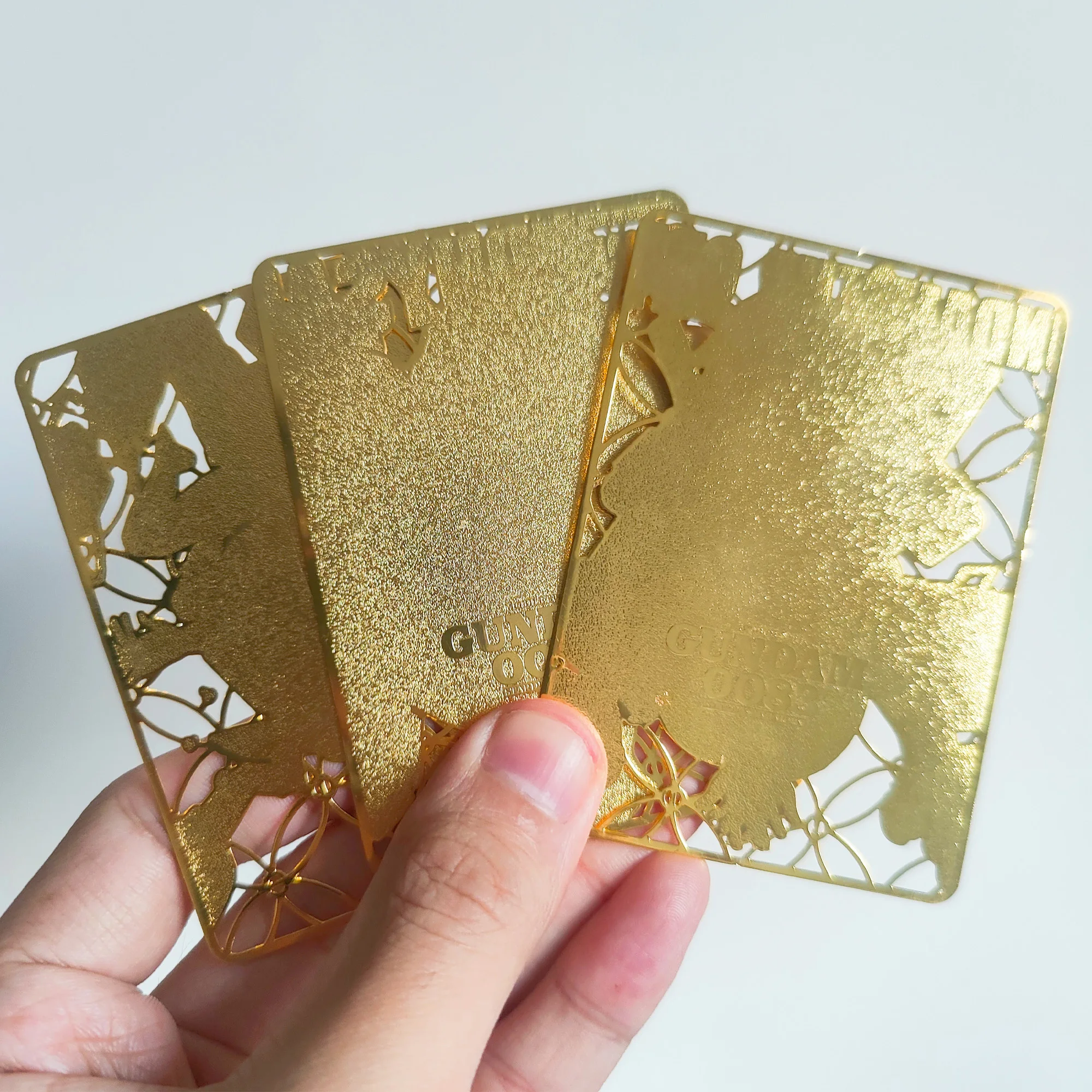 63X88 مللي متر لتقوم بها بنفسك قصة آلهة ذاتية الصنع Gundamed مجموعة معدنية بطاقة جوفاء بطاقة معدنية مروحة علامة مرجعية معدنية أنيمي بطاقة دمى هدايا