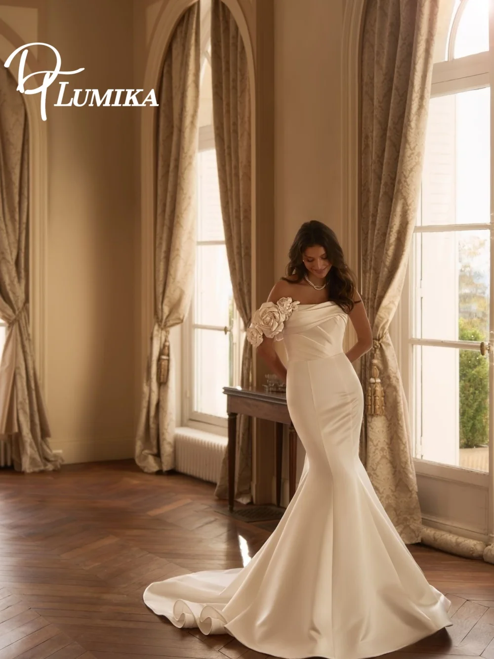 

Stylish Strapless Wedding Dress, Elegant 3d Applique Bridal Gown, Graceful Mermaid Floor-Length Wedding Gown Customized