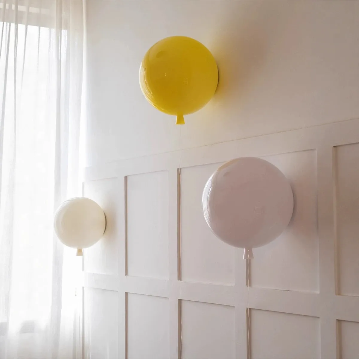 Modern Balloon Colorful Wall Light for Child Room Stair Corridor Balcony Bedroom Bedside Glass Lampshade Decor Wall Sconce Lamp