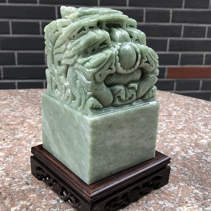 Guizhou Jade Kowloon Jade Seal Ornament Full green jadeite five-dragon nine-dragon jade seal, imperial seal, coiled dragon jade