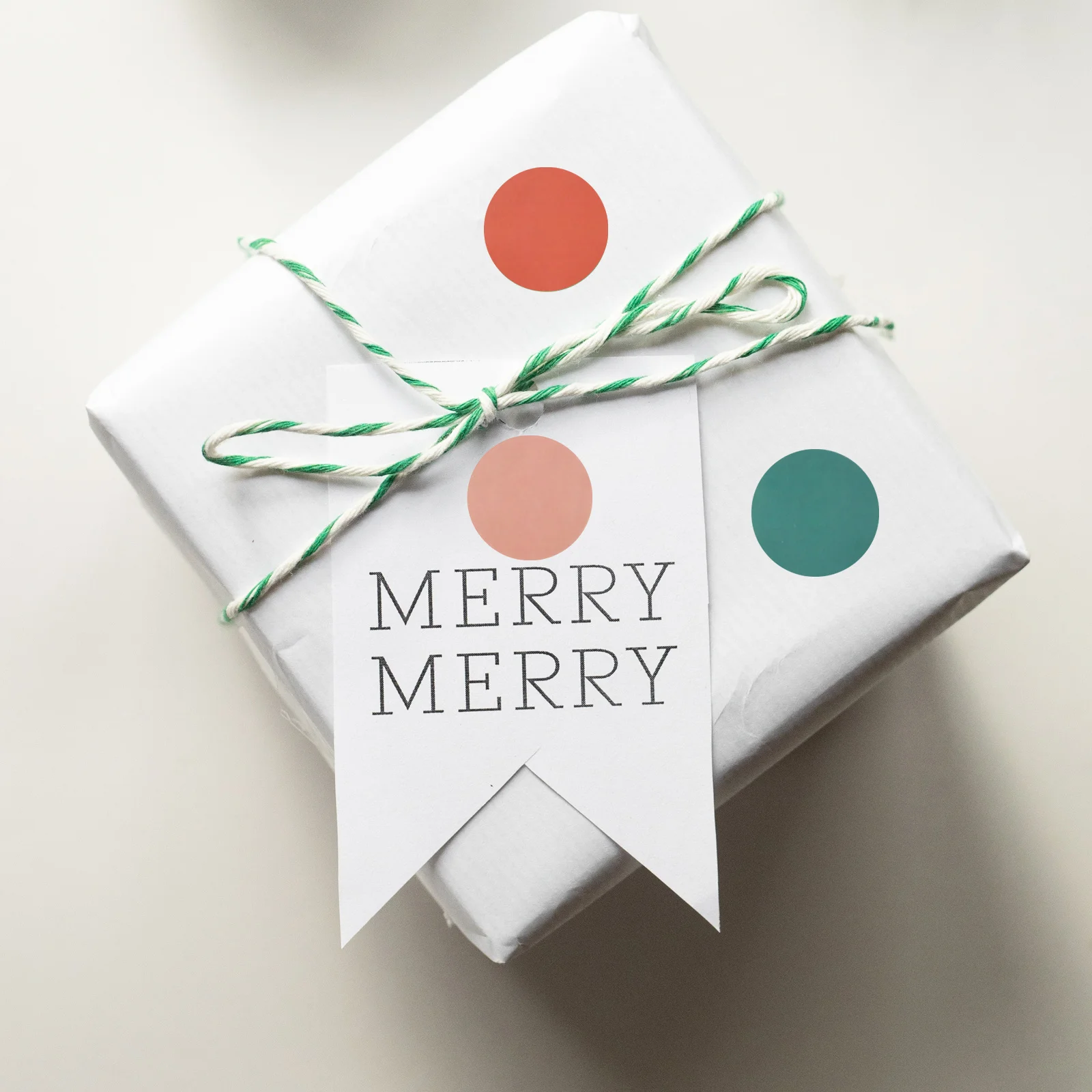 

8 листов красочных круглых точечных наклеек, круглые этикетки, идеально подходящие для домашнего офиса, школы, клейкие точечные маркеры, классификация