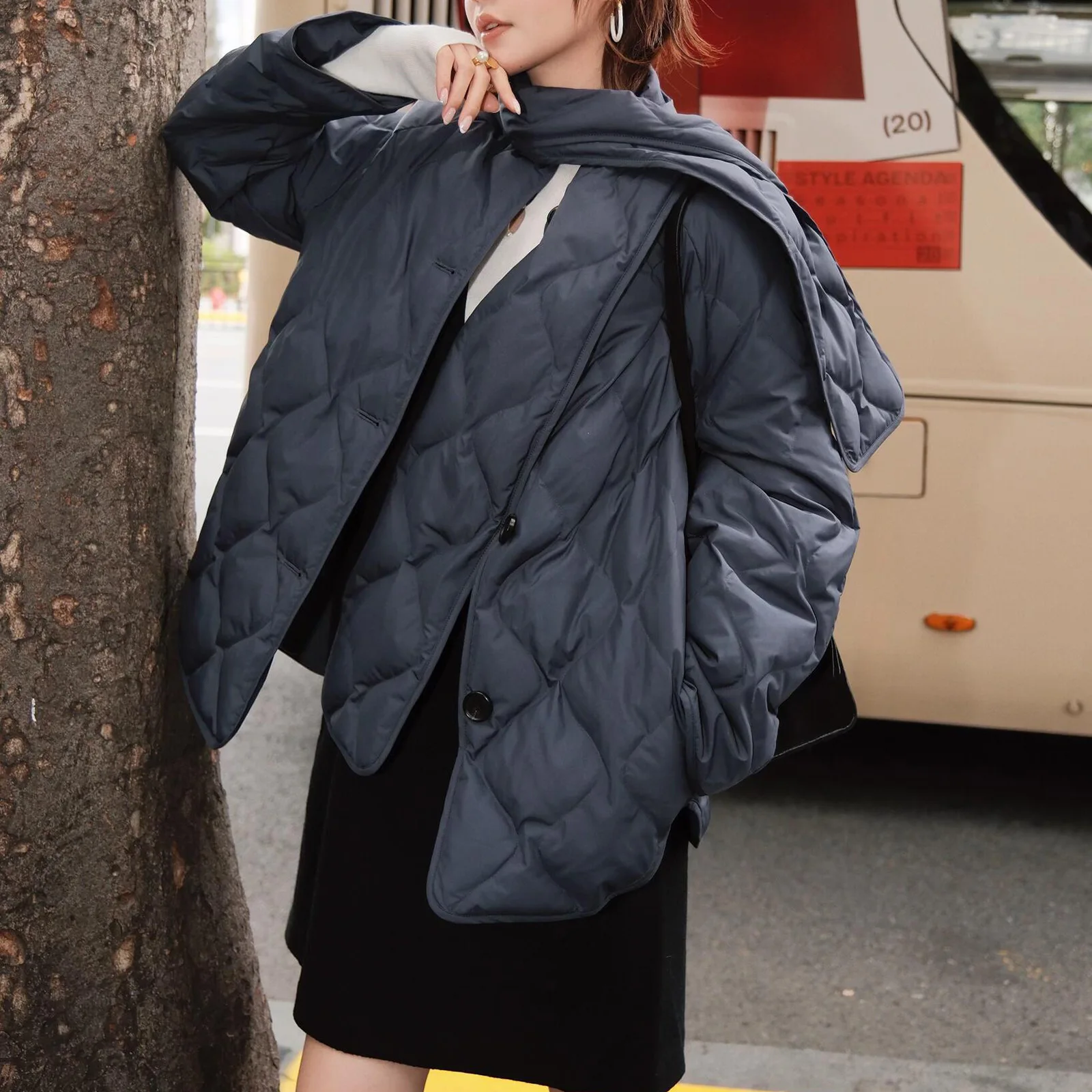 2025 Winter Neue Frauen Daunenjacke Lose Stil Weiße Ente Daunen Schal Mantel