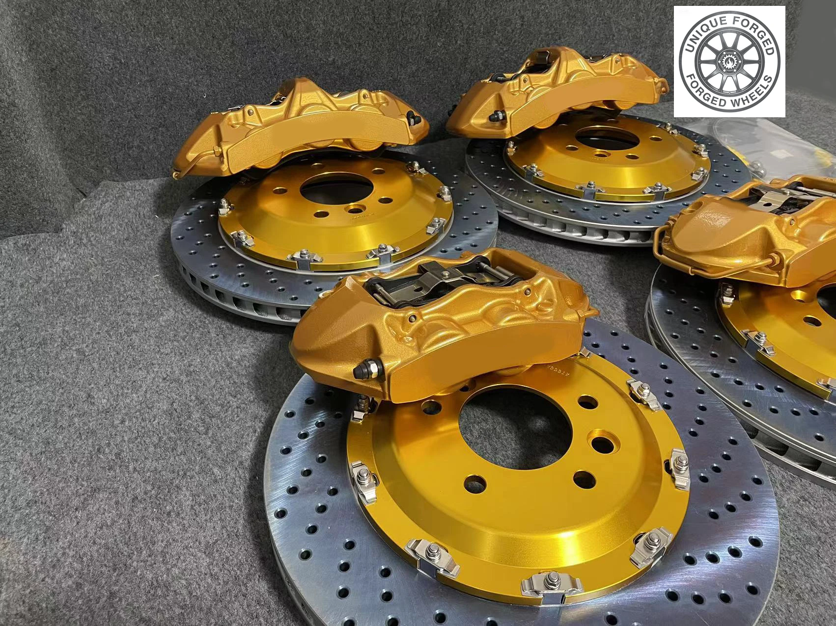 

Гоночные суппорты 26 Style Racing 355-420 мм: передние 6-поршневые, задние 4-поршневые для M3, M5, M7, A5