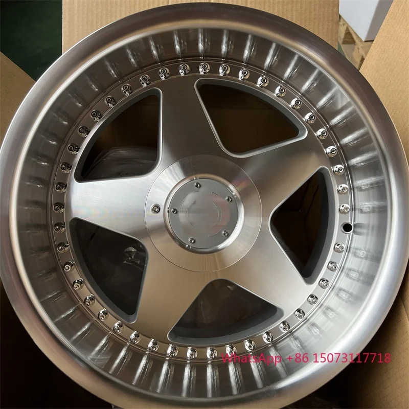 

17 Inch with Star Shape with 8 Holes 8* 100 - 8* 114.3