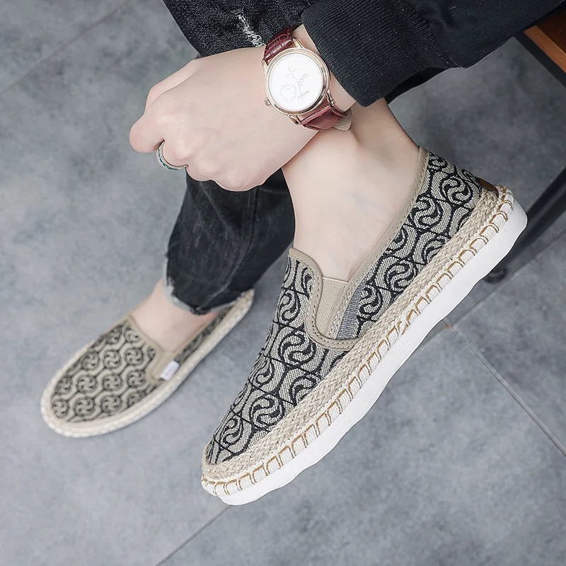 Summer New Shoes for Men Canvas Casual Shoes Trend Print Breathable Slip-on Loafers Cool Flat Fisherman Shoes