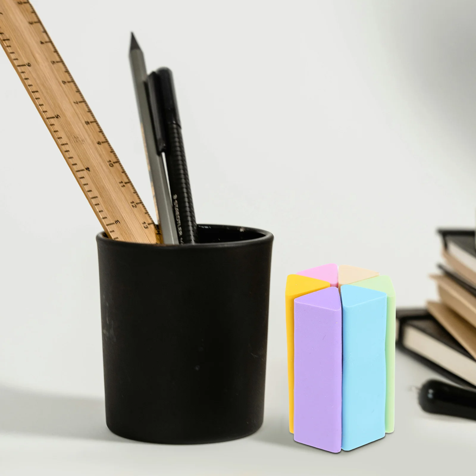 

18Pcs Triangular Erasers Tpe Pencil Eraser No-Trace Grip for Drawing Art School Supplies Cute Stationery Multi-Function Kids