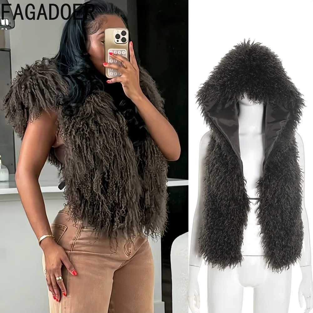 FAGADOER 冬の新ファッション毛皮パッチワーク Tシャツ女性のためのソリッドカラーホルターノースリーブバックレスクロップトップ女性ストリートウェア