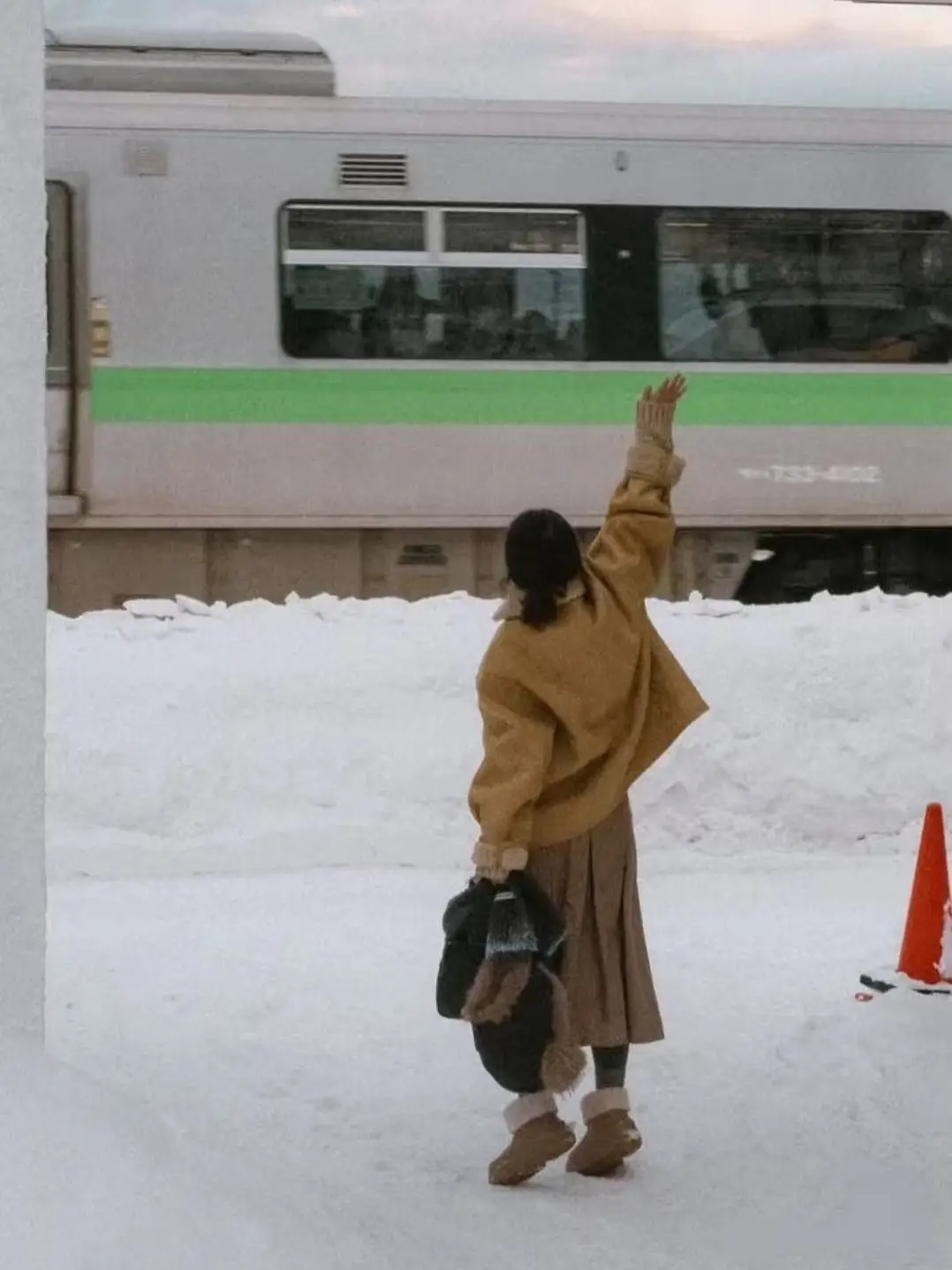 معطف دافئ من جلد الثعبان معطف ريترو Sle Studio Boy East Gate ملابس خارجية من الجلد والفراء معطف نسائي طويل Sve #1