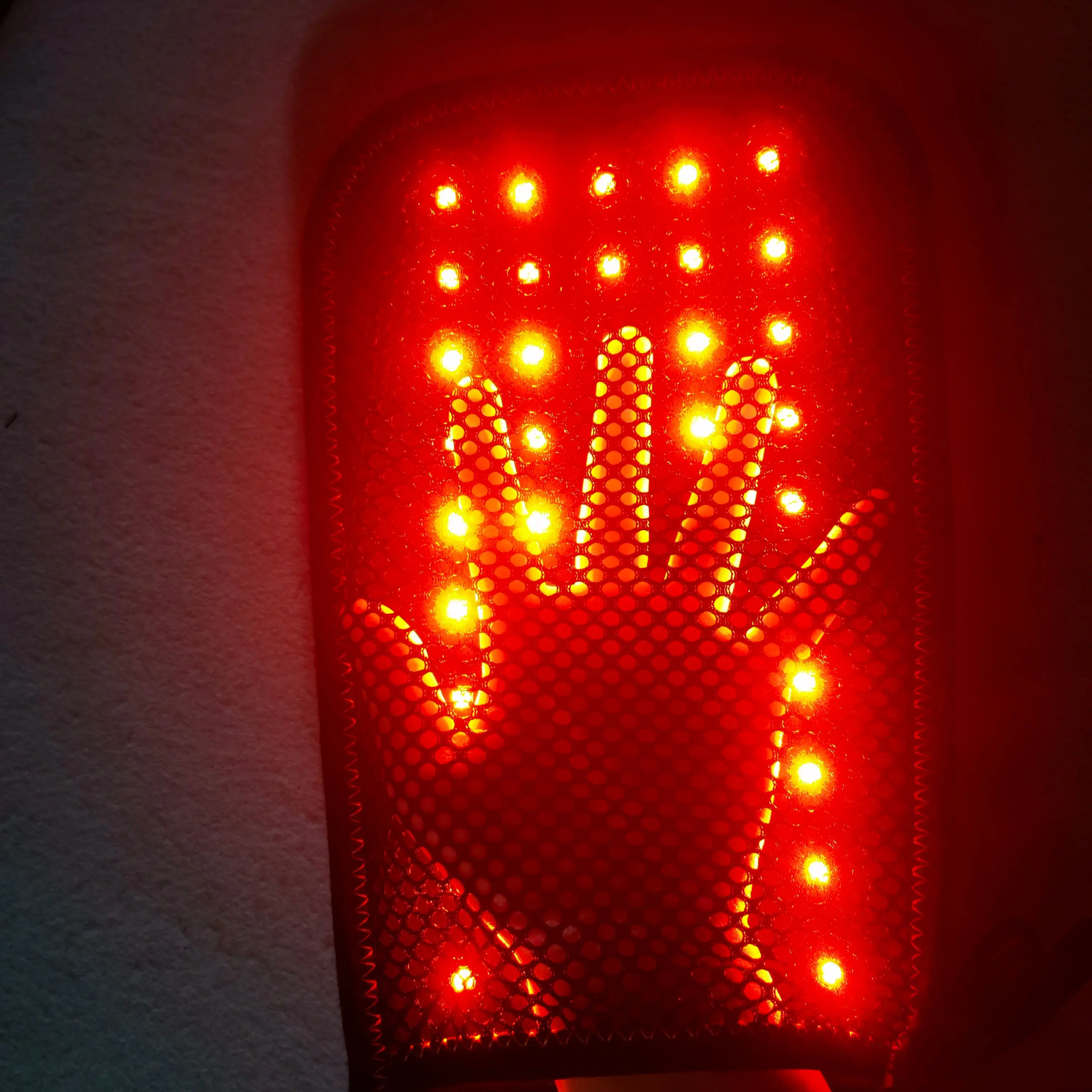 Near Infrared Therapy Glove for Hands, Red Light Mitten for Arthritis Finger Pain & Enhanced Blood Flow, Ergonomic