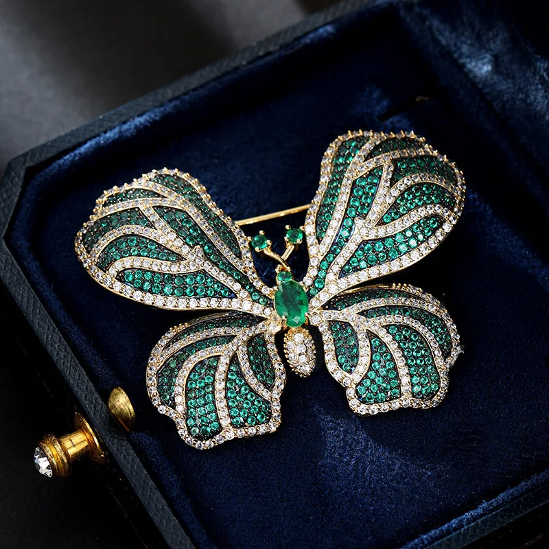 

A luxurious European and American micro-inlaid zircon butterfly brooch with a high-end and elegant accessory for women