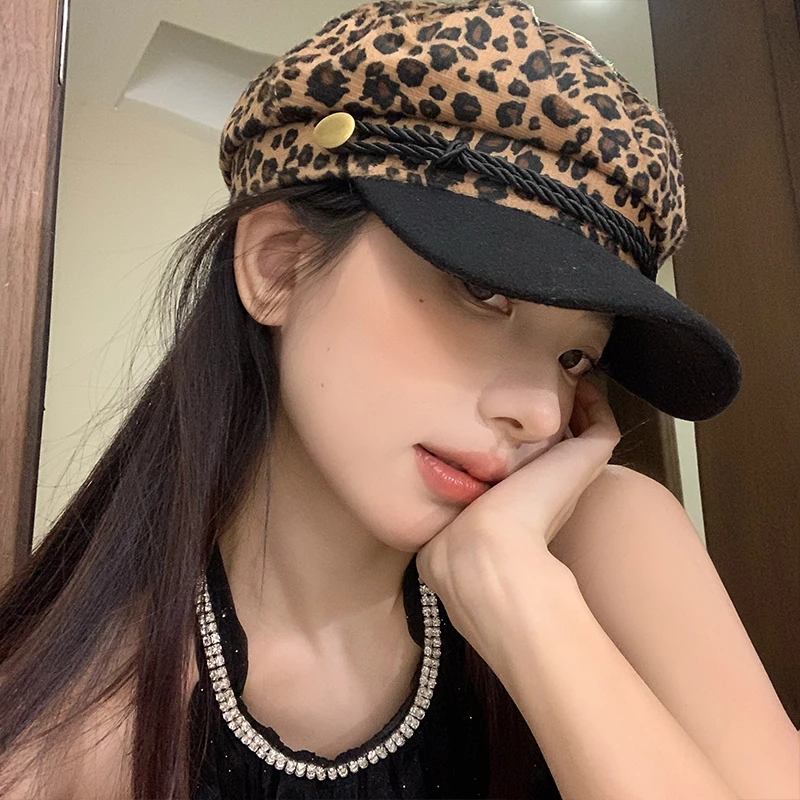 

New Leopard Print Y2k Beret Women's Spring and Autumn Retro Personality Niche Big Head Sunshade Flat Top Octagonal Newsboy Cap