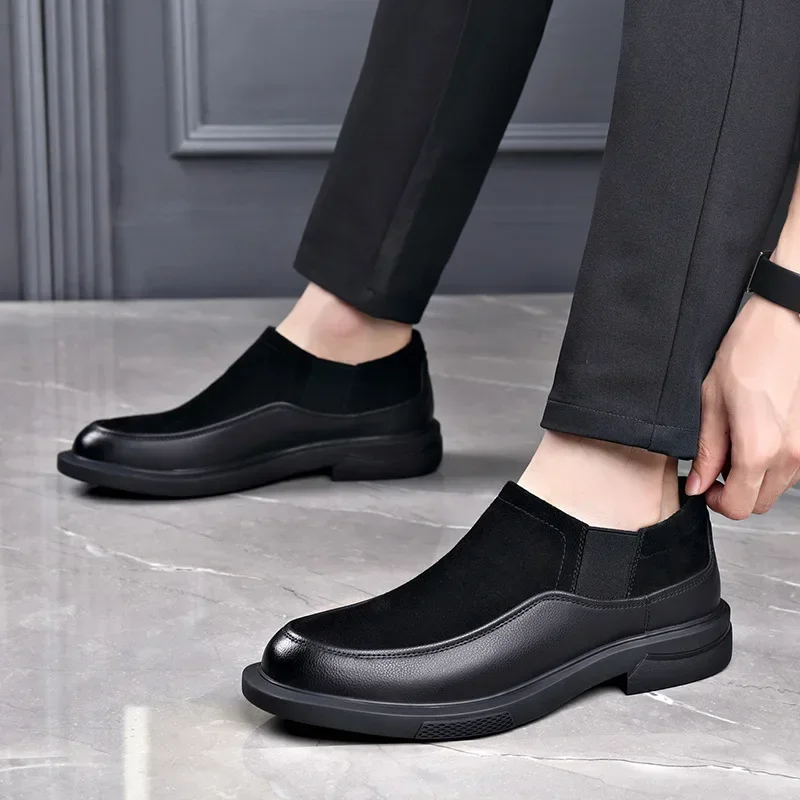 Designer Loafers Men New Cow Suede Casual Leather Shoes with Soft Soles Trendy and Versatile Men\'s Shoes Genuine Leather