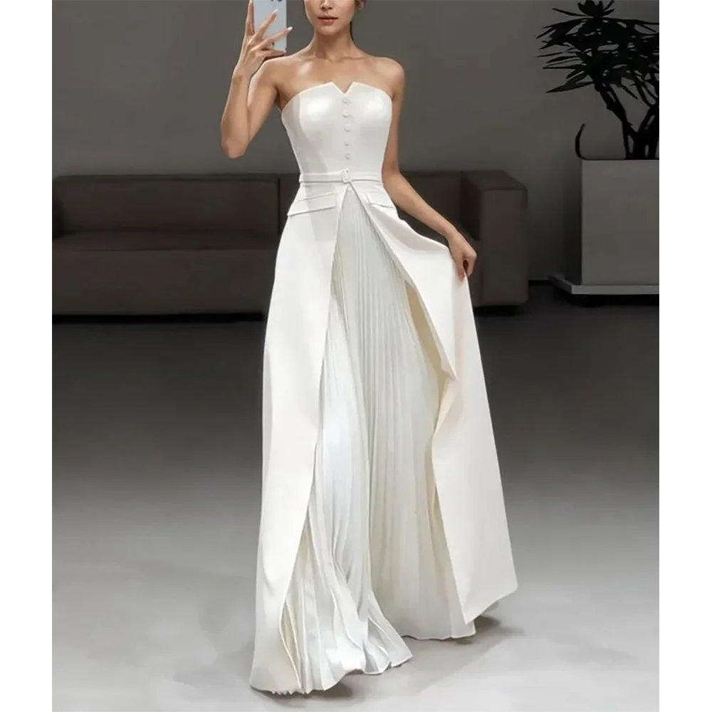 

Exquisite White Prom Dresses Chic Strapless Sleeveless Pleats Floor Length A Line Prom Gown Model Show Event Formal Party Dress