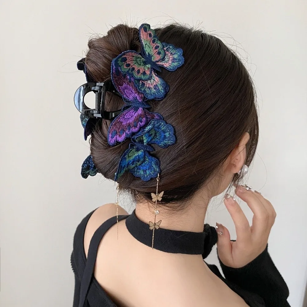 

Vintage Kniting Butterfly Hair Claw Flower Tassel Plastic Hair Grab Clip Hanfu Hairwear Hair Accessories Large Shark Clip Women