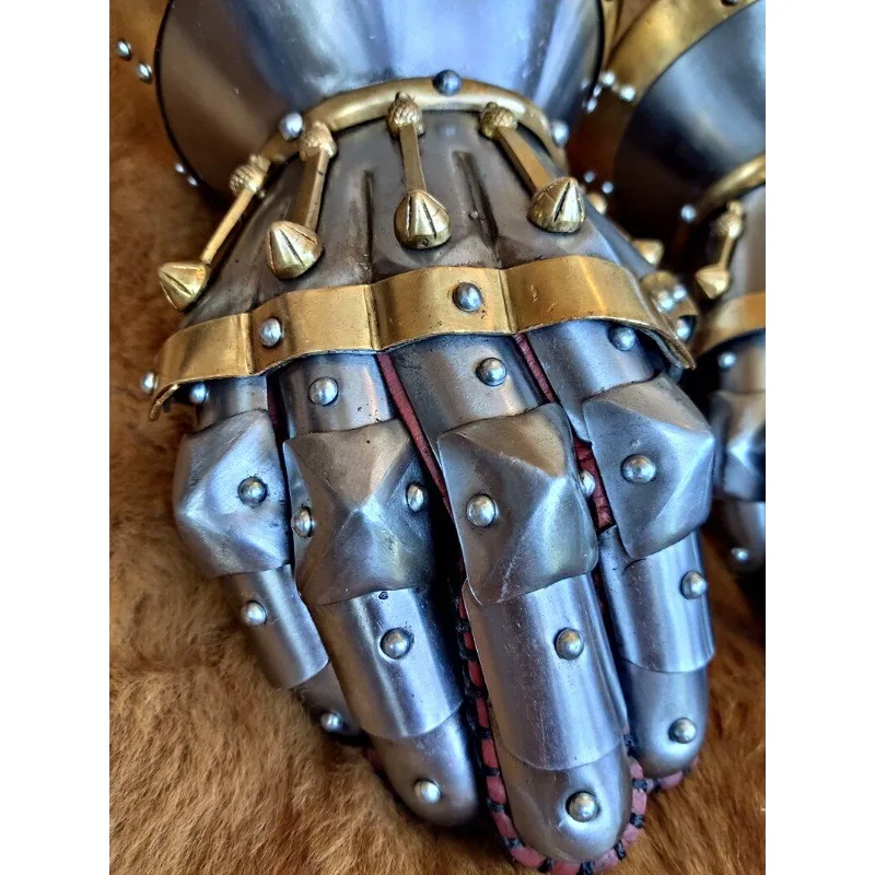 European medieval knight iron hand armor copper hourglass hand armor can be worn