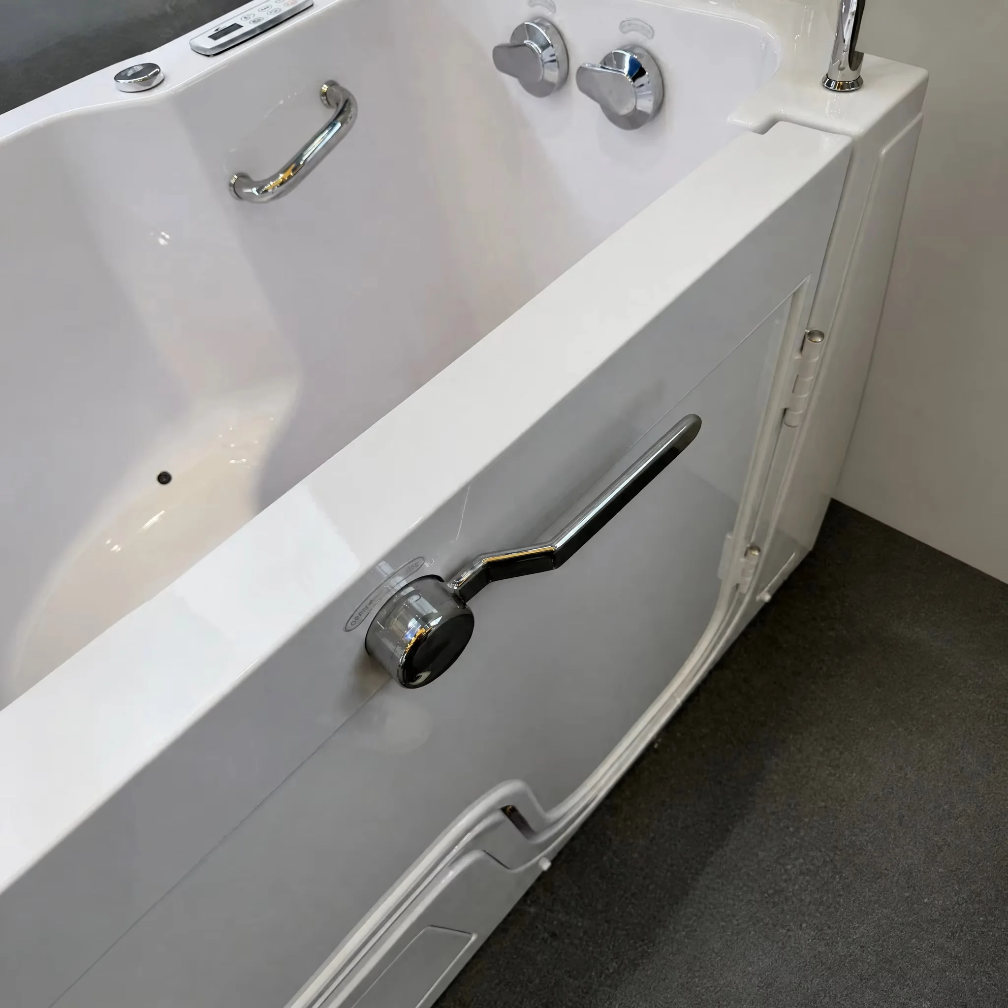 Open Door Walk-In Bathtub Barrier-Free Side-Open Door Whirlpool Seated Acrylic Massage Bathtub For Seniors Bathroom Tub