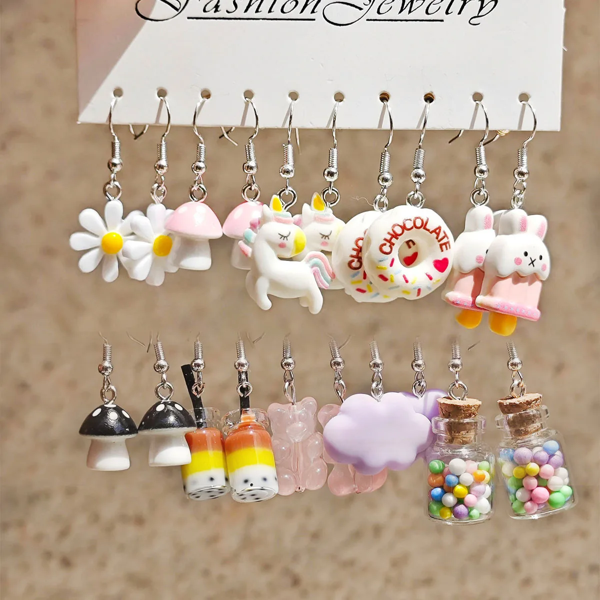 10 pasang Set anting-anting liontin hewan Resin warna segar kecil anting-anting teh susu kupu-kupu bunga manis dan lucu