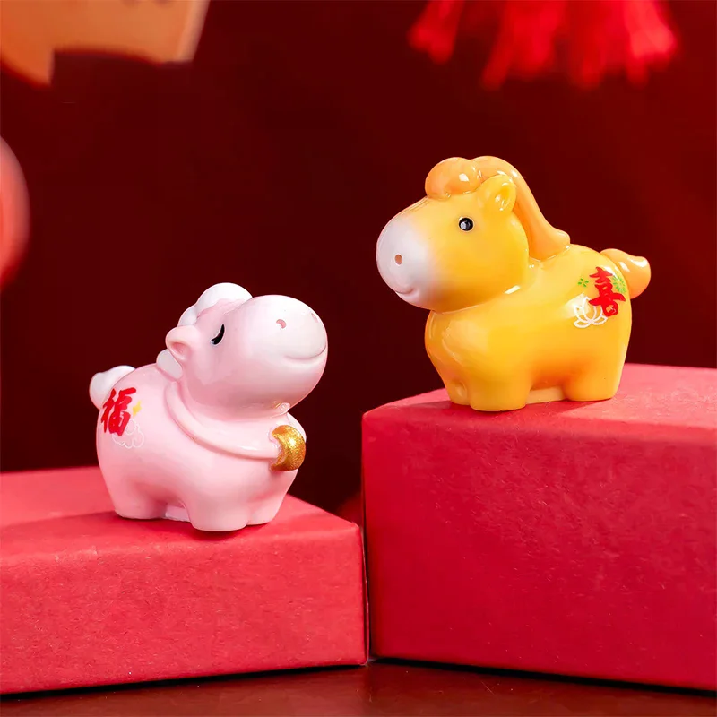 Mini estatuetas de cavalo, modelo de cavalo de resina, jardim de fadas em miniatura, musgo, paisagem, terrário diy, artesanato, decoração de interiores de carro