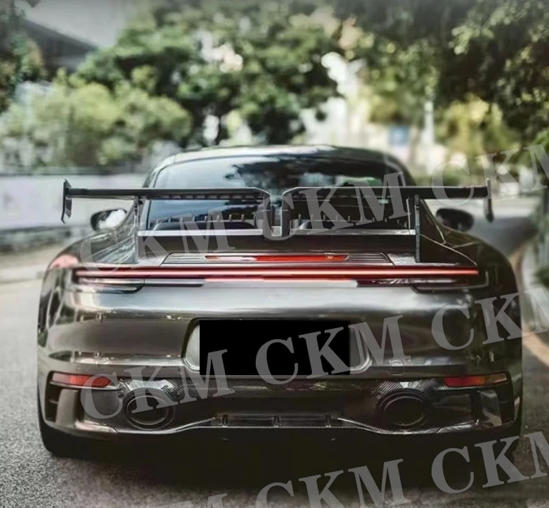 Dry Carbon Fiber Re… - image