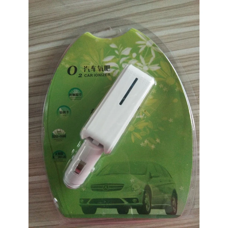 Auto Luftreiniger 12v Anion Generator Negative Ionen Generator Dichte 1,2 Millionen-Weiß Farbe Luft Reiniger mit anion pinsel LED