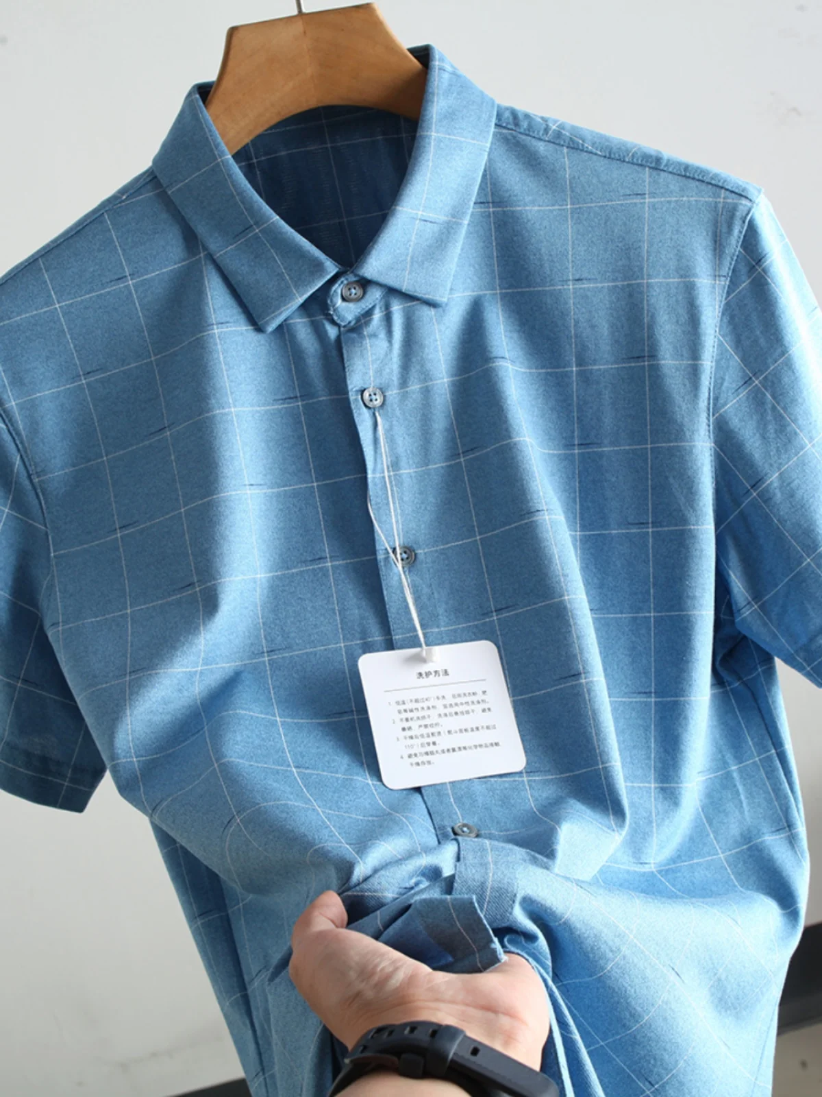 

Silk Luminous Cotton ort Sve irt Men's Summer Busin Casual Plaid Breathable Anti-Wrinkle Faionable Urban Sle