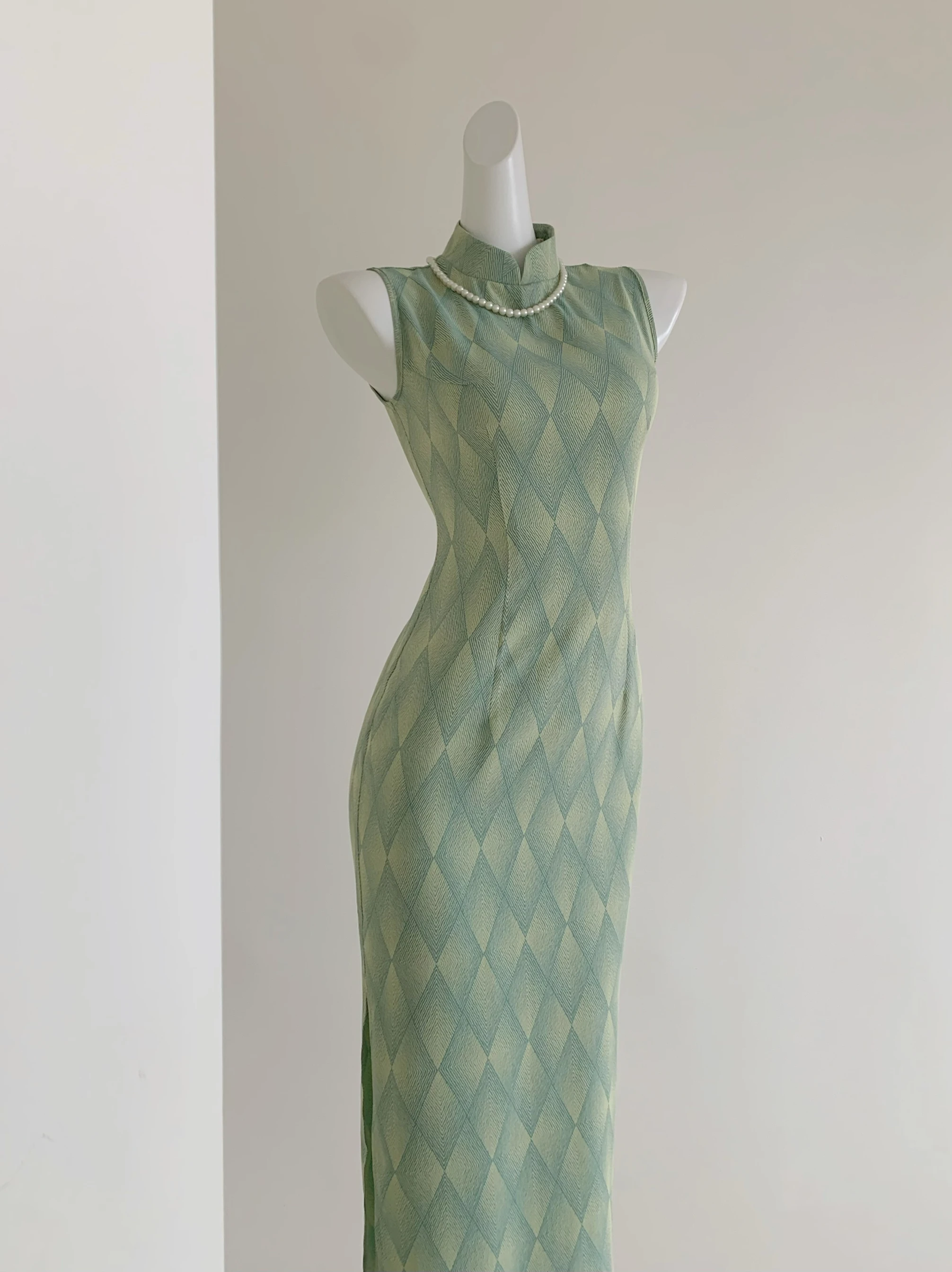 

New Chinese Sle Gentle Vintage High Quali Cheered Patterned Soft Hong Kong Worker Gentleman's Long Dr