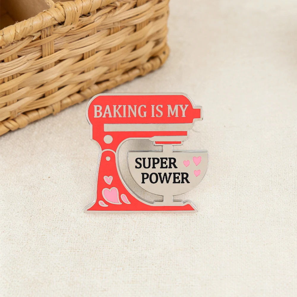Backen ist meine Superkraft – Emaille-Anstecker mit lustigem Back-Zitat, Koch-Logo, Brosche für Bäcker und Backbegeisterte, Dekoration, Geschenk – Detail 12