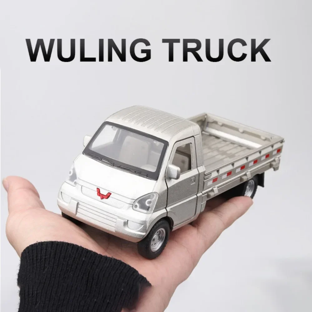 Modelo de camión Wuling 1:32, coche de juguete, cuerpo de aleación, neumáticos de goma, modelos de vehículos de simulación, puertas con luz de sonido, colección abierta, regalo para niño