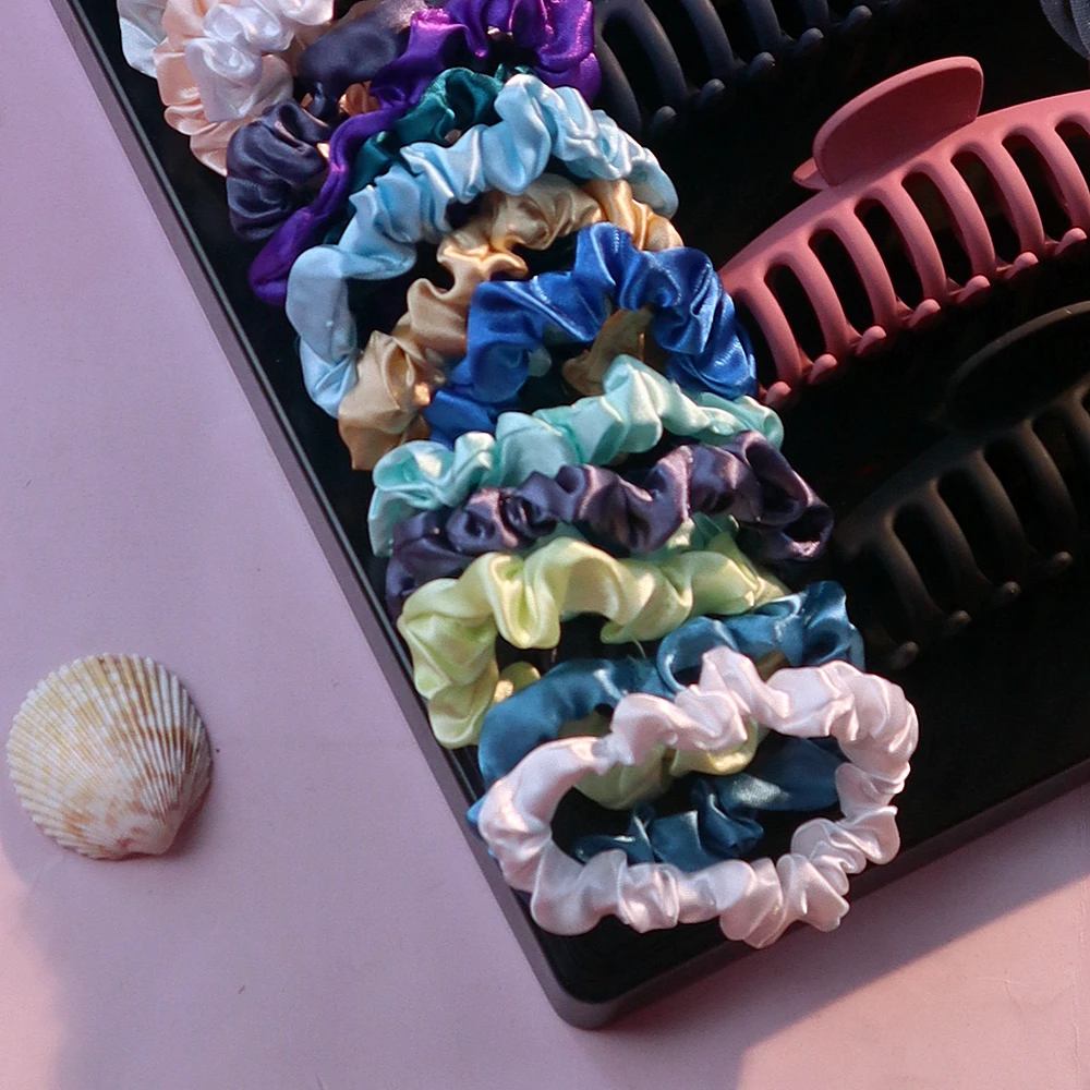 Nowe akcesoria do włosów dla kobiet Bezszwowe uchwyty na kucyk Różnorodne spinki do włosów Scrunchies Opaski do włosów Scrunchy na przyjęcie świąteczne — zdjęcie 7