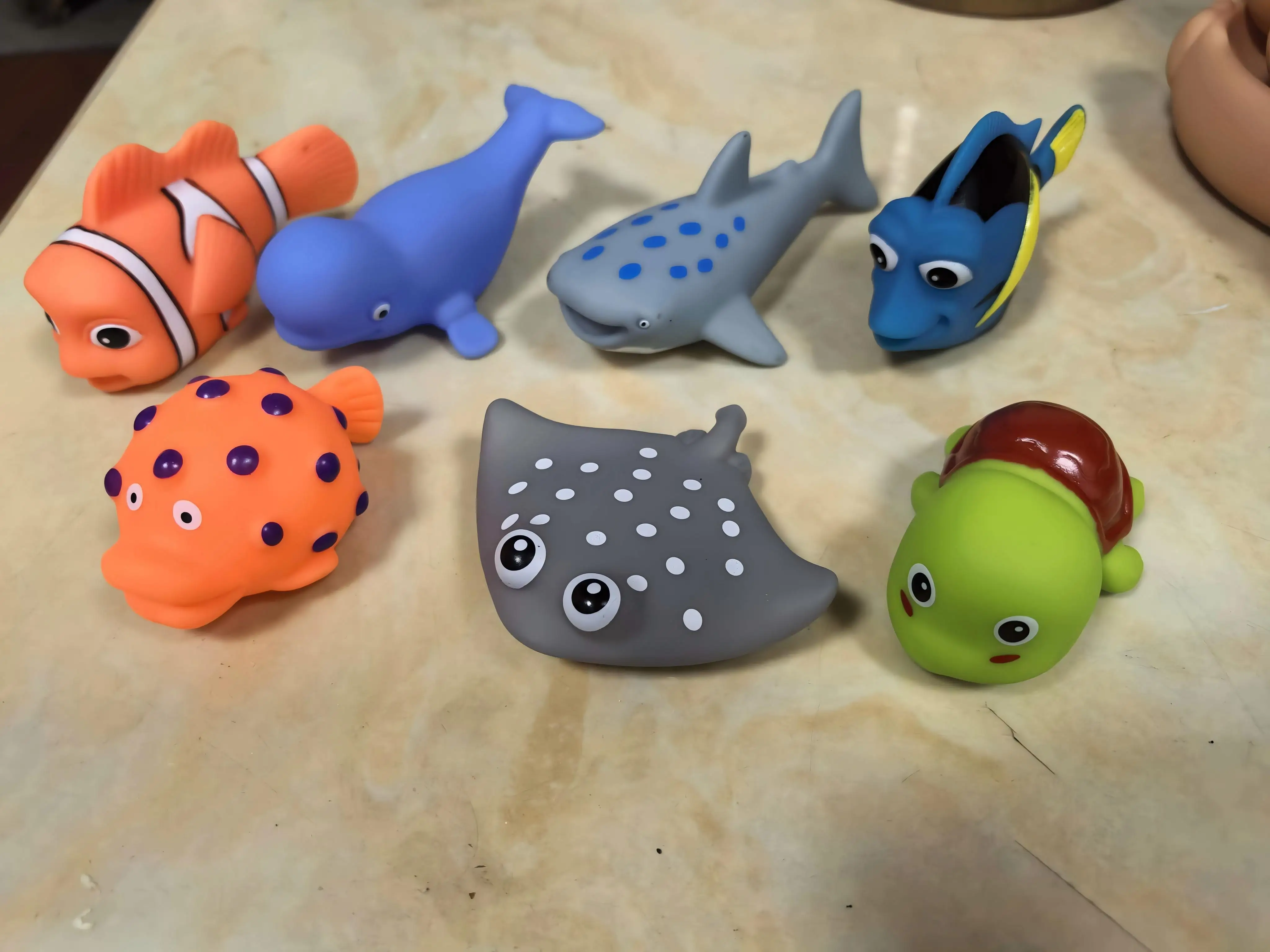 Juguetes de baño para bebé, bañera, juguetes con luz LED, luces subacuáticas impermeables que cambian de colores, juguetes de baño para niños y niñas, regalo de cumpleaños