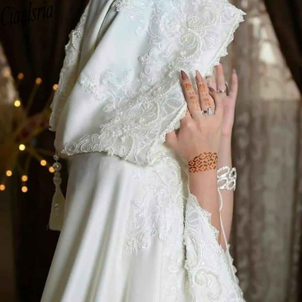 Mantello da sposa in raso con perle di pizzo mantello da sposa lunghezza del pavimento elegante giacca da sposa con cappuccio