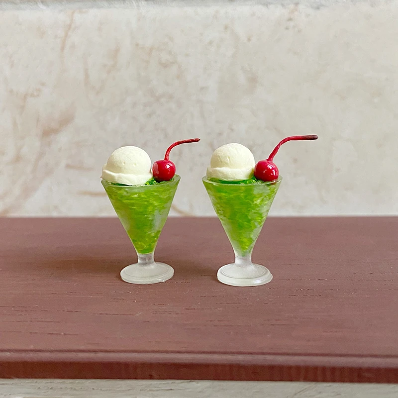 1/2pcs Drink Ice Cream Cups Cocktail Glass Model Pretend Play Mini Food Fit Play House Toy Doll Accessories Dollhouse Miniature