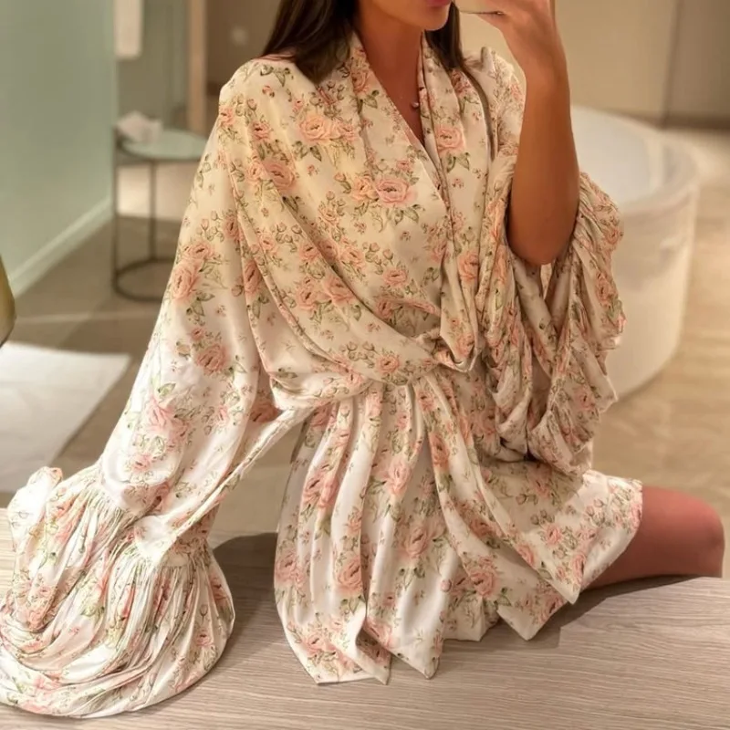 Abito elegante da donna a trapezio con stampa floreale in raso, casual Y2K, mini abito plissettato con maniche lunghe a sbuffo e scollo a V