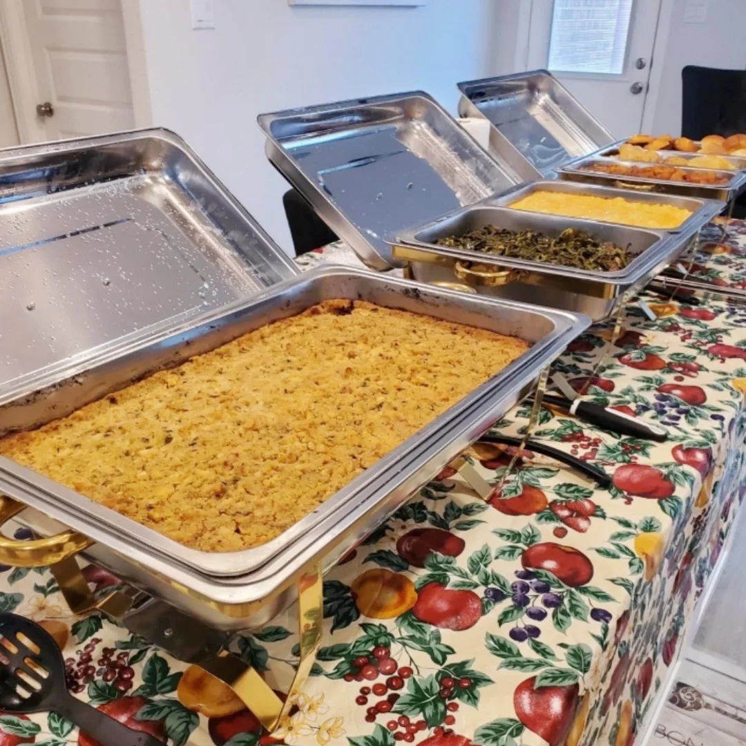 

Commercial Stainless Steel Chafing Dish with Lid, Durable Adjustable Heat Buffet Server for Catering and Banquet Events