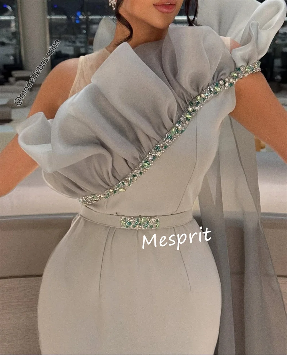 Maßgeschneiderte formelle Jersey-Falten, gerüschte Pailletten, Meerjungfrau, One-Shoulder-lange Kleider, maßgeschneiderter Anlass, hohe Qualität