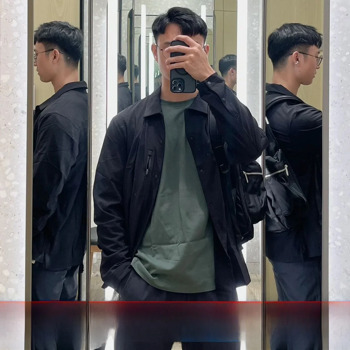 

Lightweight Waterproof Men's Jacket Autumn Fashion Urban Style Nylon Fabric Zipper Closure Long Sleeve Casual Fit Color