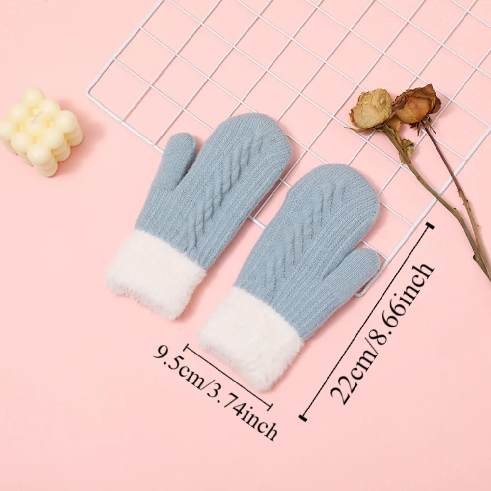 Cute Warm Knit Twist Flowers Mittens Thickening Plush Full Finger Gloves Korean Style Soft Cycling Gloves Unisex