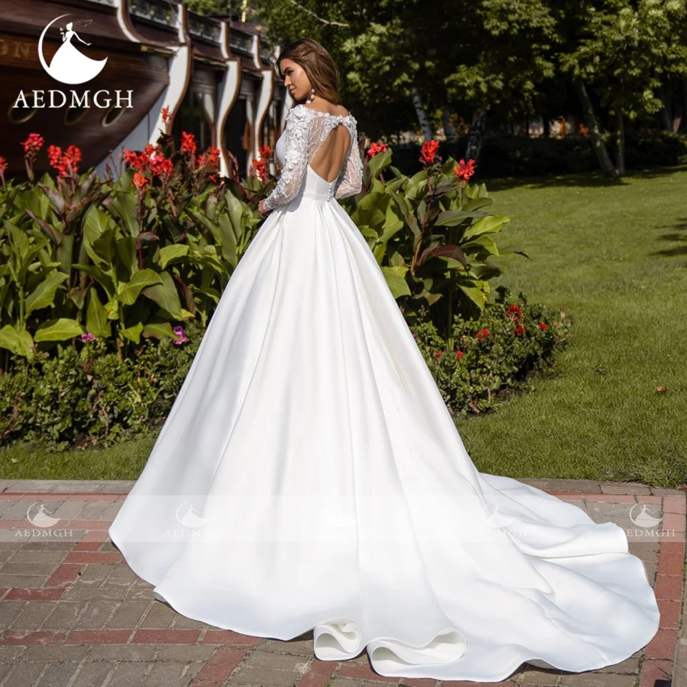 Aedmgh a-line abiti da sposa in raso opaco 2024 o-collo in rilievo di pizzo manica lunga Robe De Mariee elegante Backless Vestido De Novia