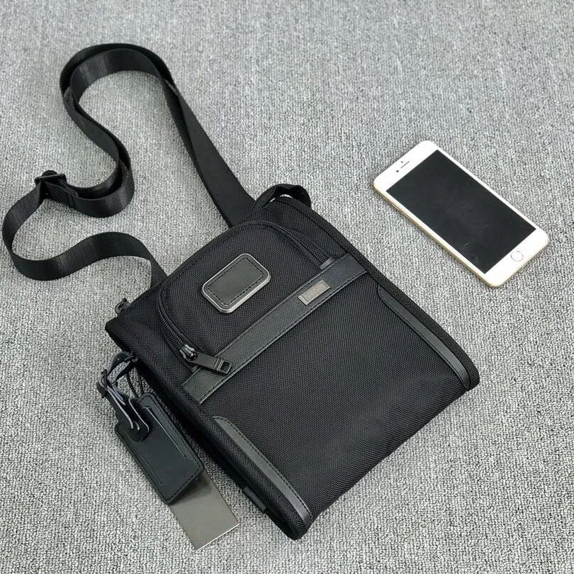 

New ballistic nylon wear-resistant travel portable messenger shoulder bag light and wear-resistant