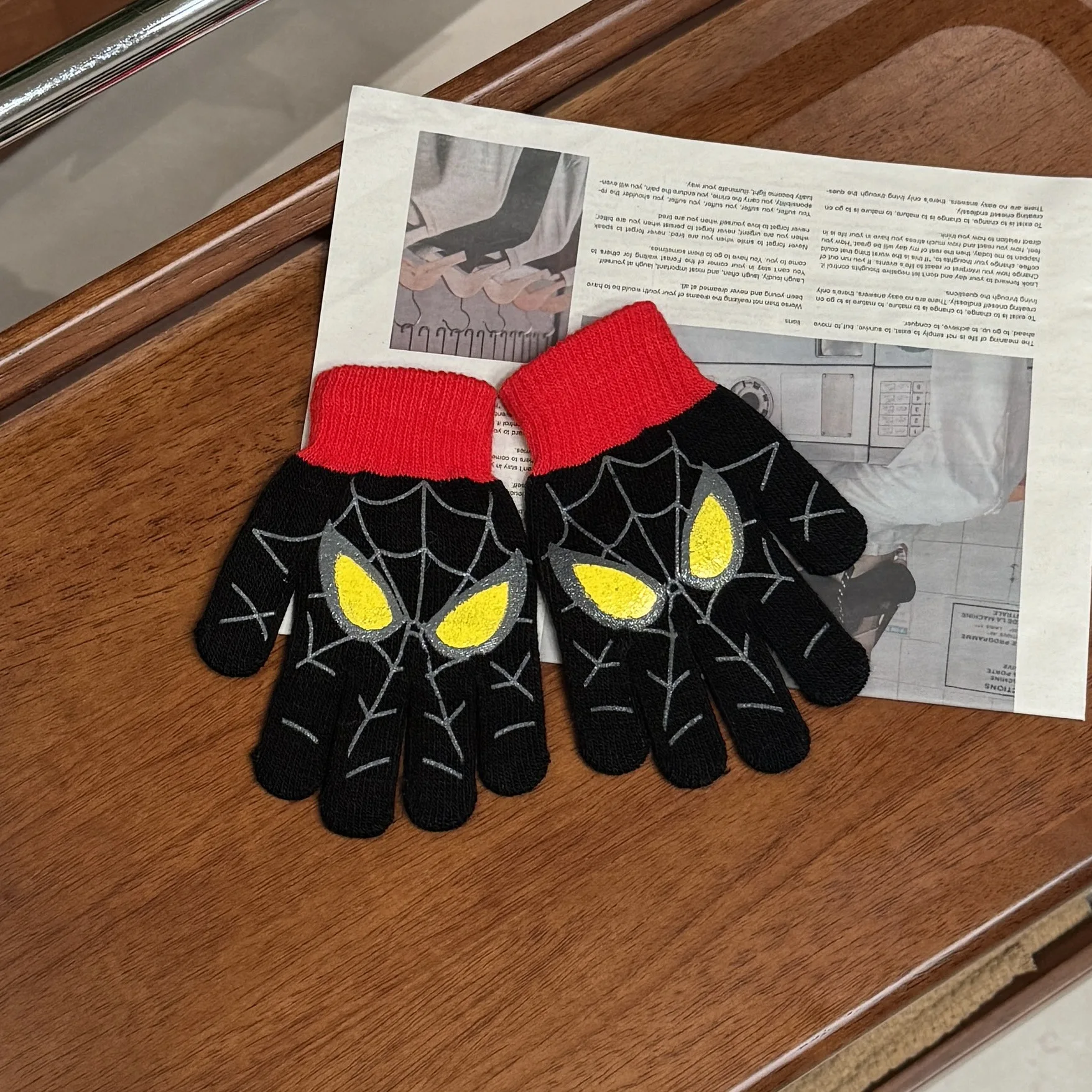 الكرتون سبايدرمان الشتاء الأطفال قفازات دافئة أنيمي الكرتون قفازات محبوكة لطيف الديكور الاطفال هدايا عيد الميلاد 5-10Y #3