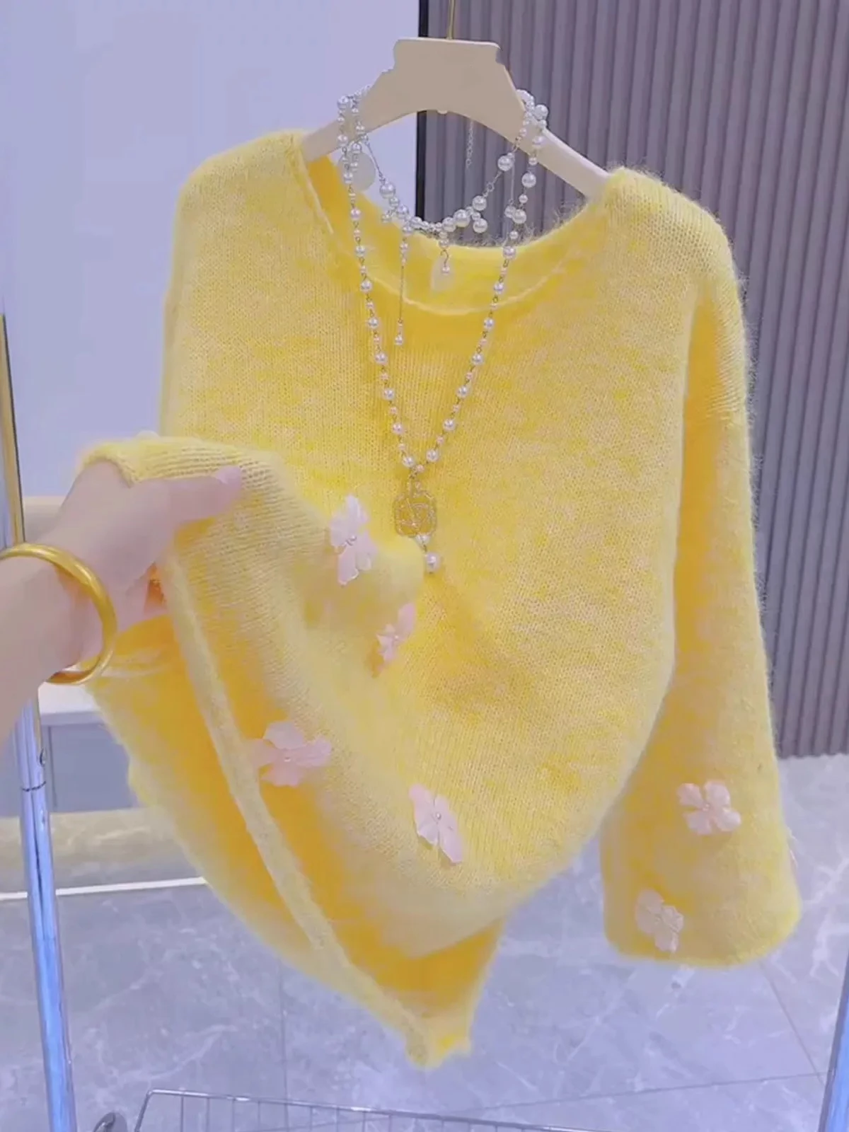 

Свободный женский пуловер-свитер желтого цвета с 3D цветочным дизайном, осень-зима, удобный комфортный ленивый аосфера, ощущение длинного свека...