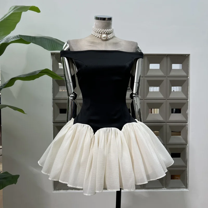 

Hepburn Style 2025 Summer Dress Off-Shoulder Puff Patchwork Waist-Cinching Dress