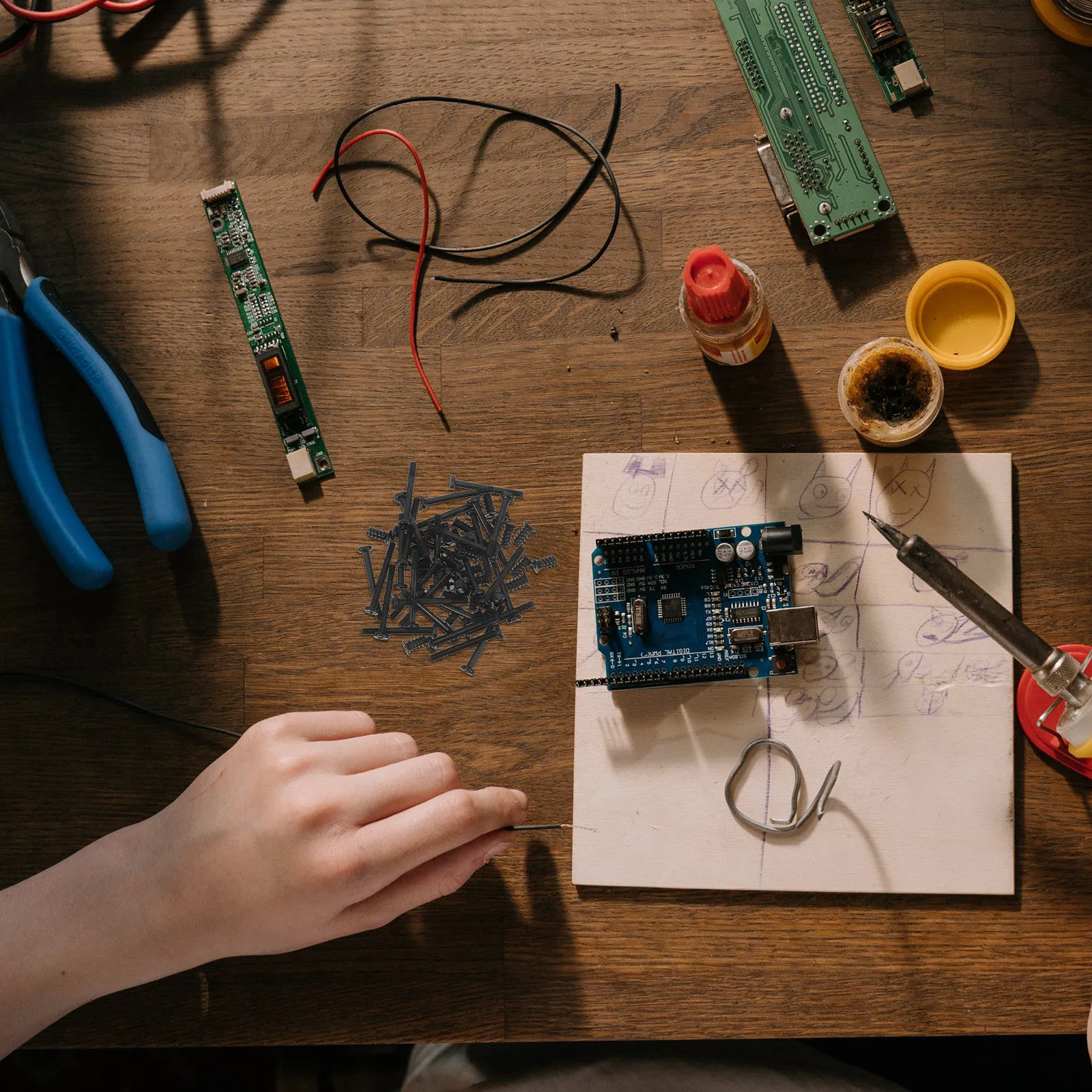 

60Pcs Case Fan Screw Kit Black Premium Material 30 Long Screws 30 Short M5 Flat Head Self Tapping Screws for Pc Chassis Cooling