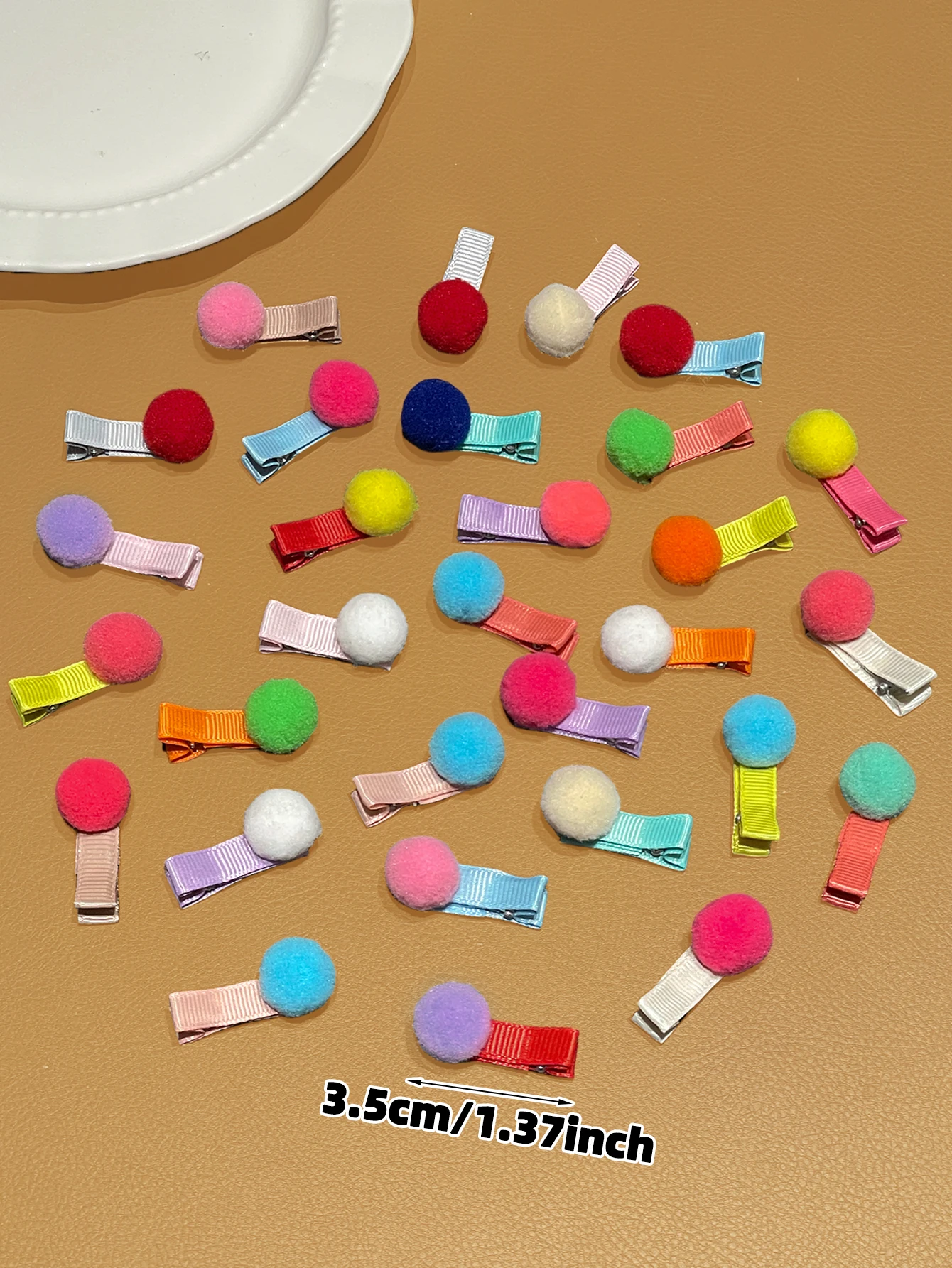 30 peças aleatórias estilo feminino, fofo e redutor de idade, adequado para uso diário, acessórios de cabelo femininos e grampos de cabelo