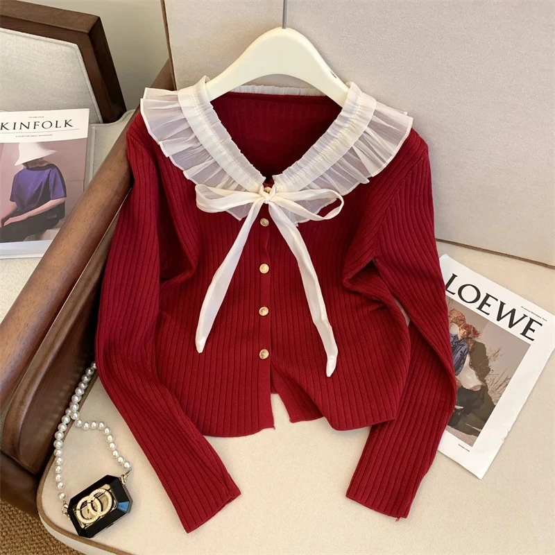 

Новинка 2025 года, французский вязаный свитер с v-образным вырезом, женский осенне-зимний кардиган, трикотажное пальто с рюшами по краям, женский модный черный топ