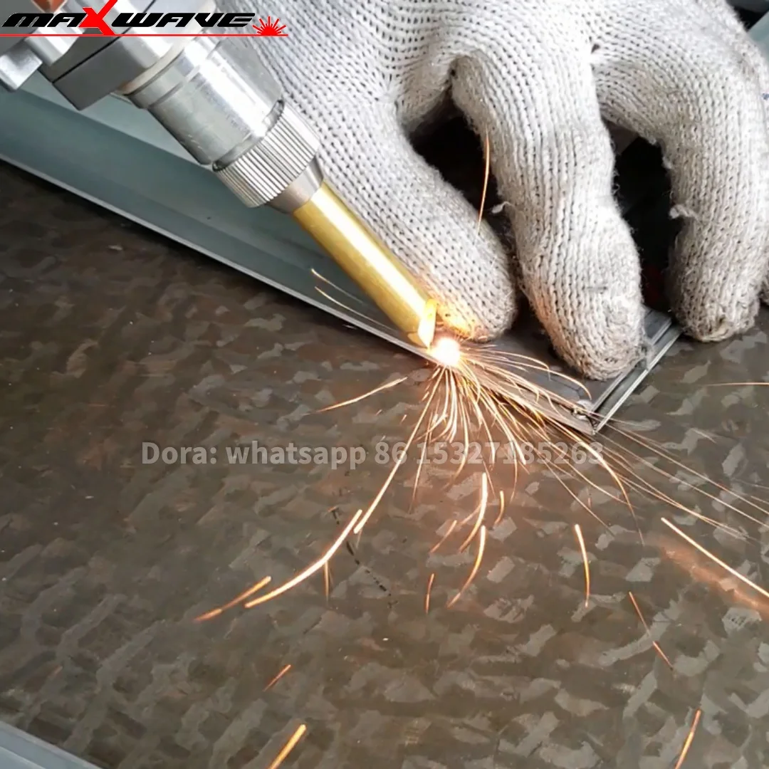 4 IN 1 Laser lasser 1500 W/2000 W/3000 W 220 V 380 V Fiber Laser Lassen Schoonmaken Snijmachine Dubbele Slinger Raycus Max Laser