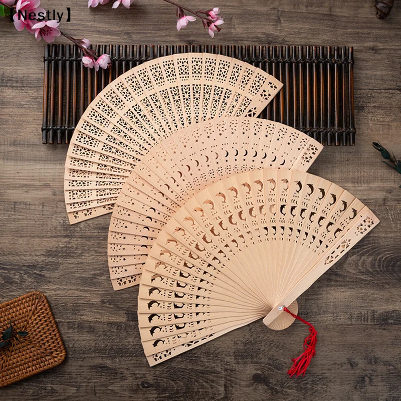 Éventail pliant en bambou sculpté, parfumé, pour mariage et fête, éventail chinois en bois, éventail pliant vintage ajouré, décoration d'intérieur〔Nest〕