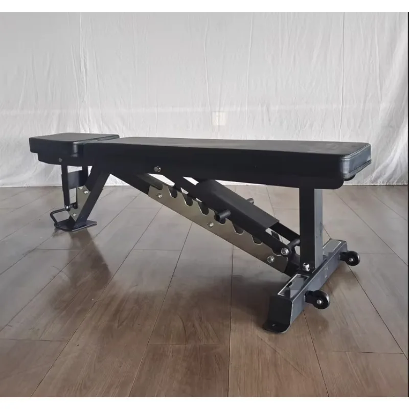 FITNESS Banco de entrenamiento ajustable con múltiples mancuernas de alta calidad a precio competitivo